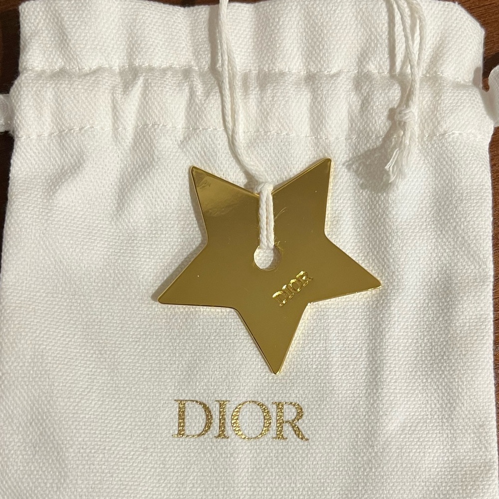 ⭐️ DIOR STAR ORNAMENT ⭐️ - Picture 2 of 5